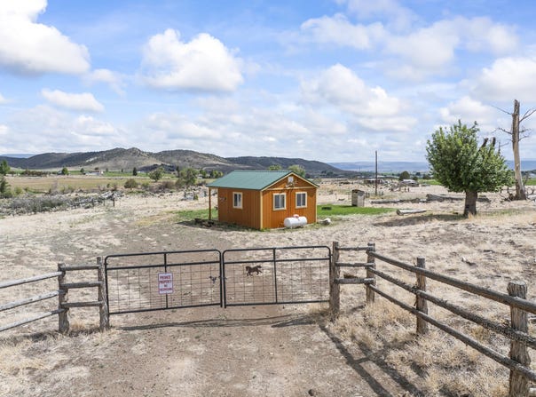 1054 E Jakes Place RD, Fremont, UT 84747