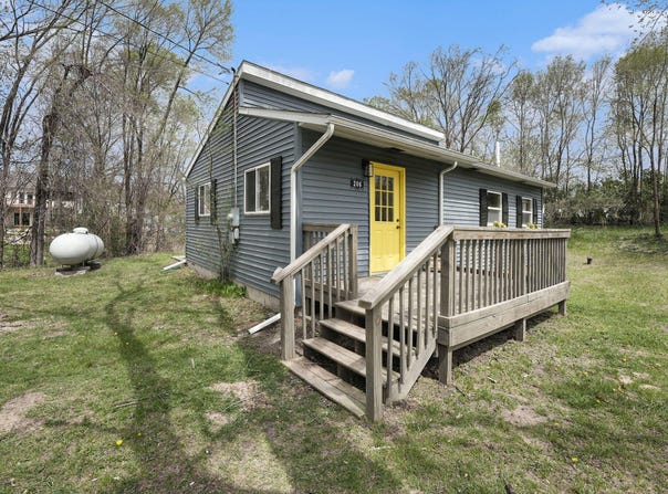 206 Earle Street, Belding, MI 48809