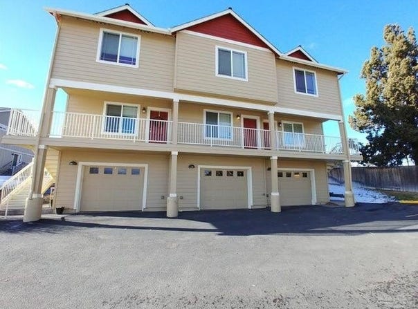 1687 NE Lotus Drive, Bend, OR 97701