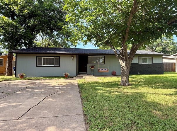 1323 Morado Street, Graham, TX 76450