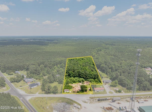 111 William Gurganus Road, Maple Hill, NC 28454