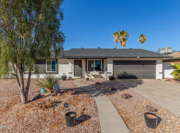 520 E JAHNS Place, Casa Grande, AZ 85122