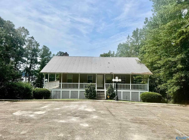 512 County Road 662, Cedar Bluff, AL 35959