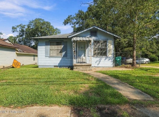 717-719 Avenue E, McComb, MS 39648