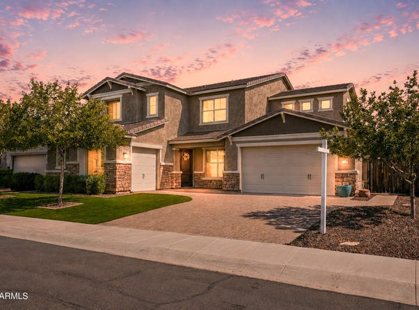 3889 E CHESTNUT Lane, Gilbert, AZ 85298
