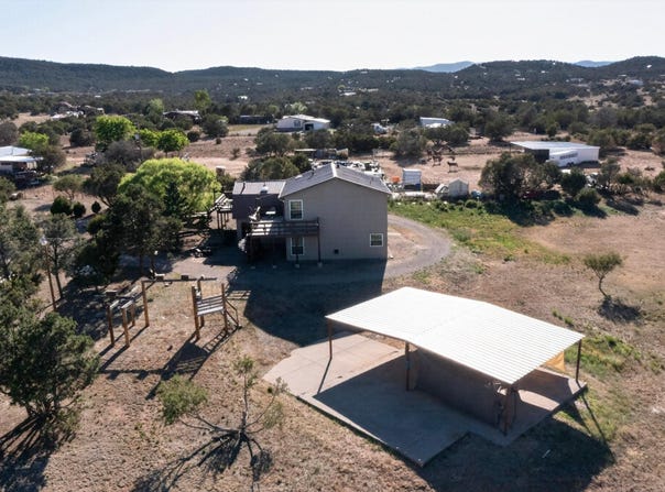 10 Brenden Lane, Tijeras, NM 87059