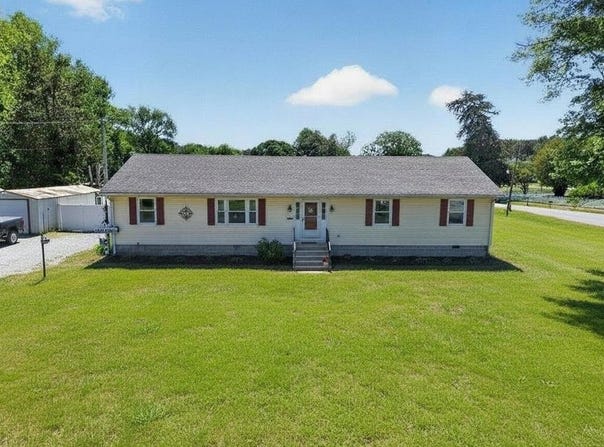 22690 LEE MONT RD, PARKSLEY, VA 23421