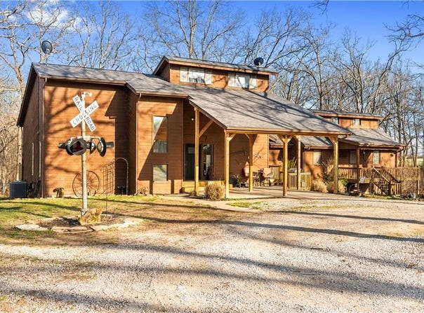 23529 E Overland Road, Nevada, MO 64772