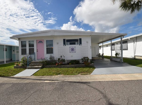 432 Molokai Lane, Largo, FL 33770