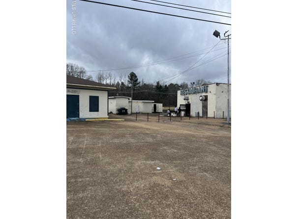 3107 Us-80, Jackson, MS 39204