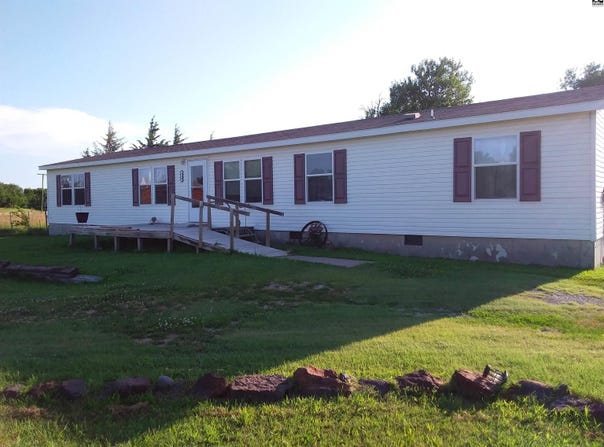 310 N Kansas Ave, Canton, KS 67428