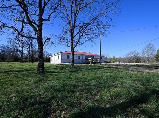12766 Rocky Hill  RD, Prairie Grove, AR 72753