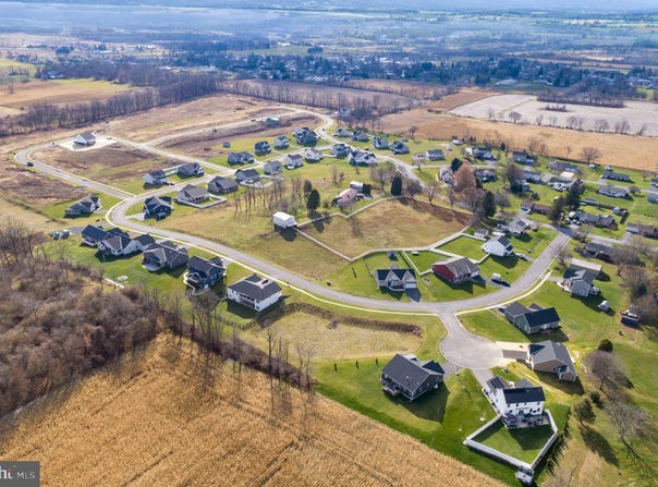 HEIRLOOM Drive lot: 25, CENTRE HALL, PA 16828