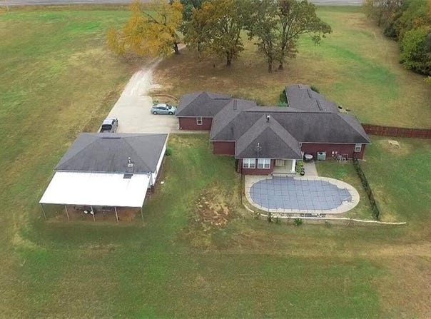 5121 E State HWY 22, Paris, AR 72855