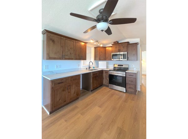452 Umatilla Trl, Ft Myers Beach, FL 33931