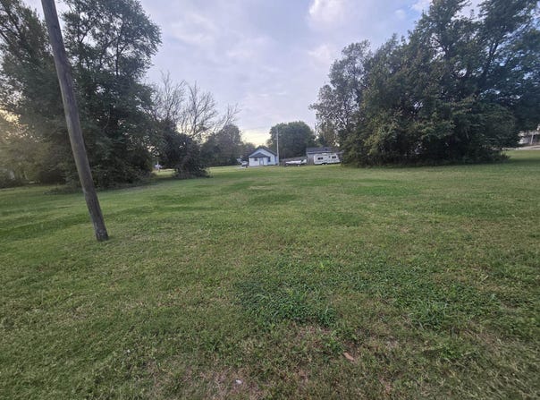 Ames lot: 3, Winfield, KS 67156