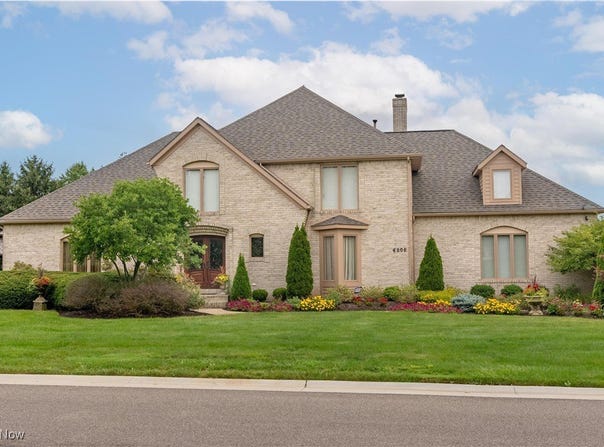 6205 Bertram Avenue NW, Canton, OH 44718