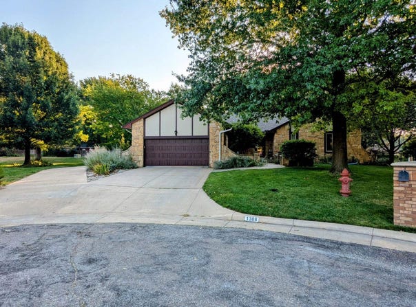 1308 N Jay Ct, Derby, KS 67037