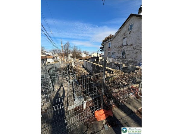 1611 E Eighth, Bethlehem City, PA 18015