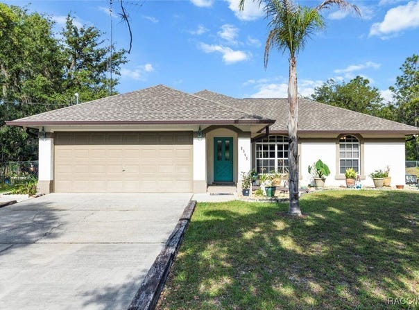 8540 N Maple Avenue, Crystal River, FL 34428