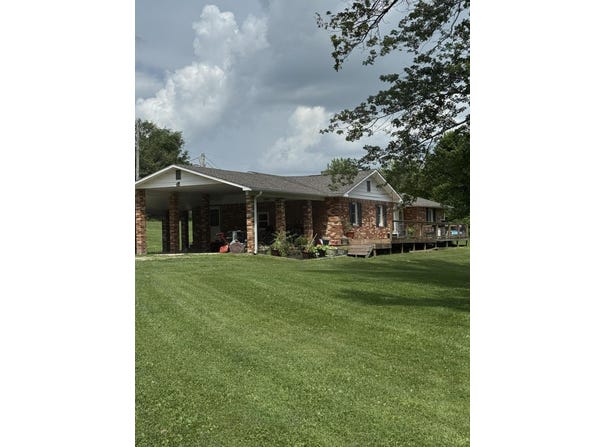 9153 N Highway, Mountain Grove, MO 65711