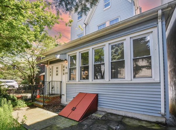 572 GREGORY AVE, Weehawken, NJ 07086