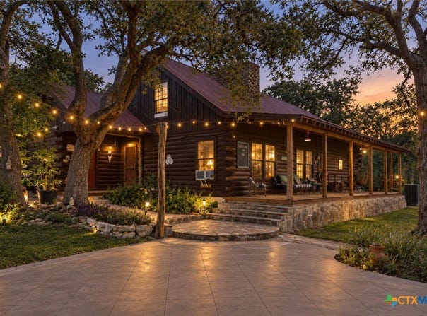 1218 Oakwood Loop, Wimberley, TX 78676