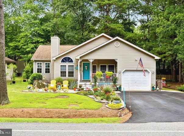 1042 OCEAN PKWY, OCEAN PINES, MD 21811