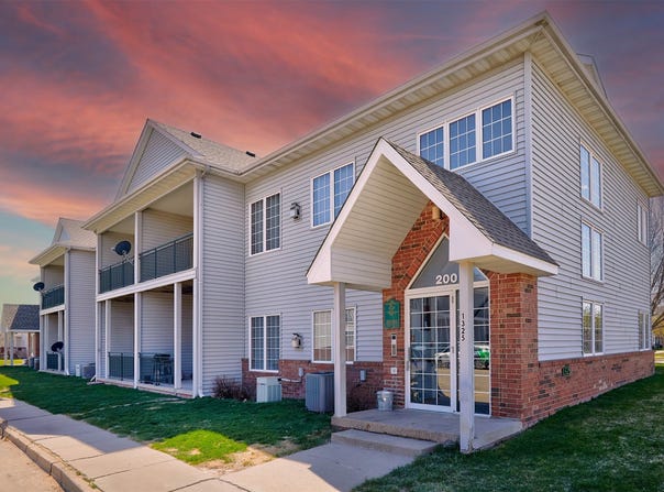 1325 SE Florence Drive unit: 211, Waukee, IA 50263