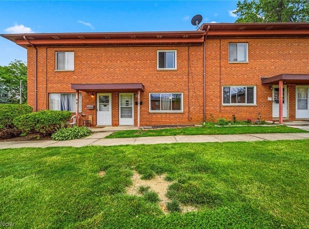 1694 Ridgewick Drive, Wickliffe, OH 44092