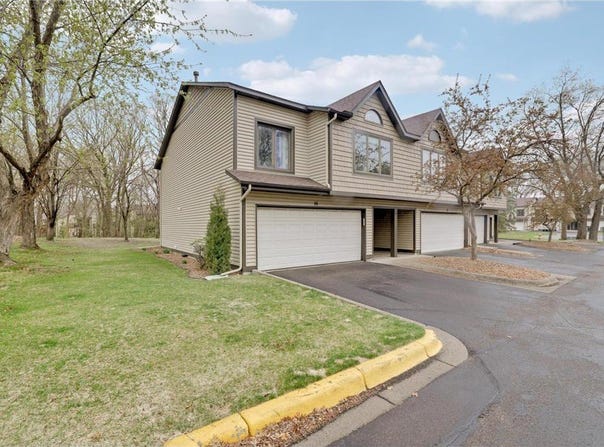 16 110th Lane NW, Coon Rapids, MN 55448