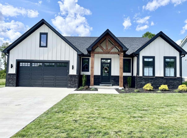 7612 W Saddle Gate Drive, Bloomington, IN 47404