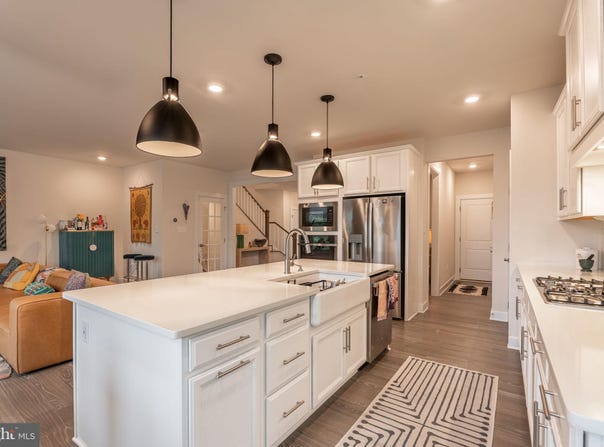 118 W DONOVAN DRIVE, MEDIA, PA 19063