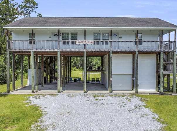 10105 /10107 Tigris Street, Bay Saint Louis, MS 39520