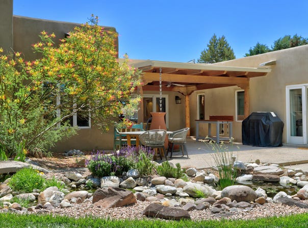 125 Martha Court, Corrales, NM 87048