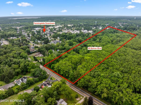 46 Belmar Boulevard, Farmingdale, NJ 07727