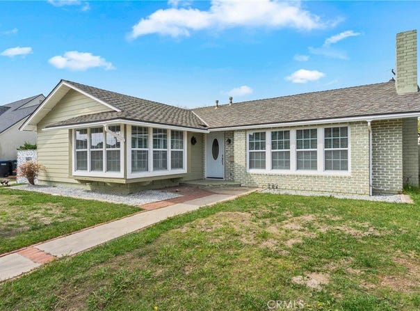 11821 Kensington Road, Rossmoor, CA 90720