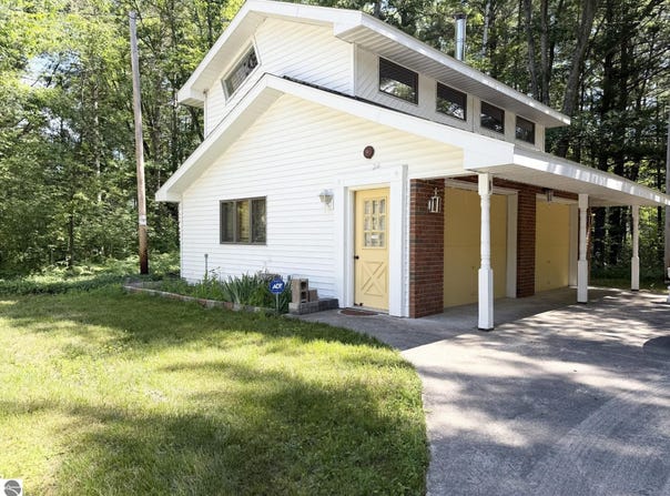 20600 Rhodes Road, Interlochen, MI 49643