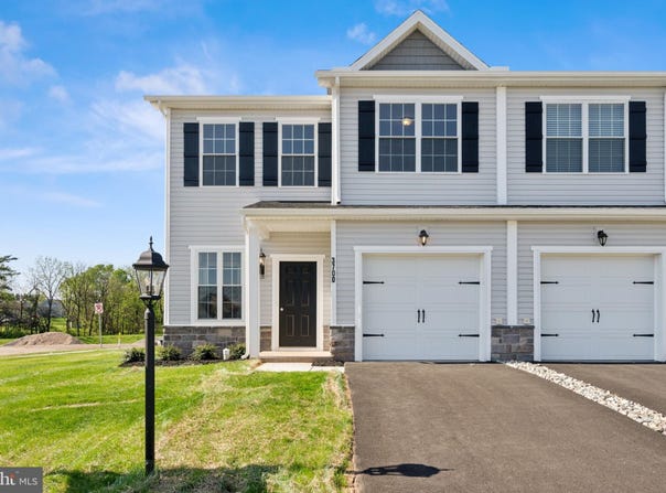 3700 CASTLE DRIVE, DOVER, PA 17315