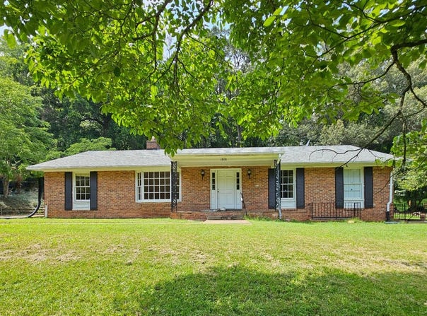 1018 Morningside Lane, Martinsville, VA 24112