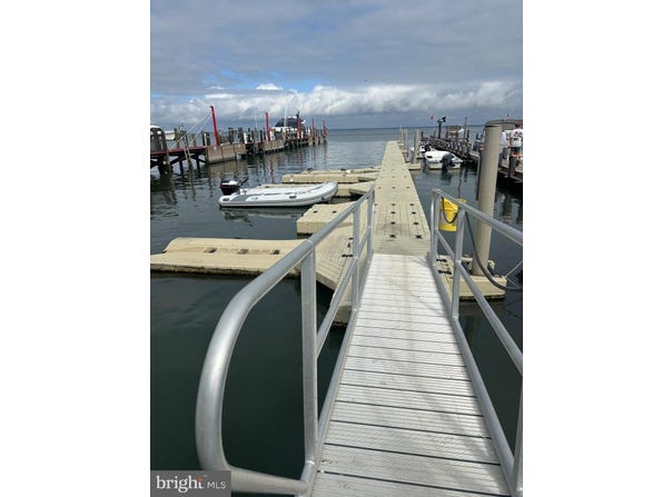 100 N. WEST AVE NW, BEACH HAVEN, NJ 08008