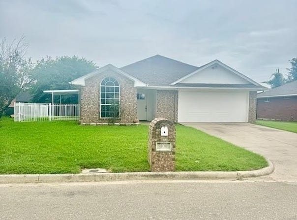 408 Summer Tree Lane, Springtown, TX 76082