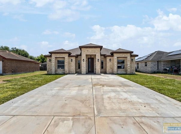 721 Carnation, Los Fresnos, TX 78566