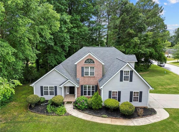 504 Bradford Park Court, Loganville, GA 30052