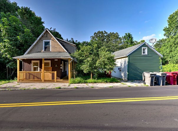 215 Scott Street, Naugatuck, CT 06770
