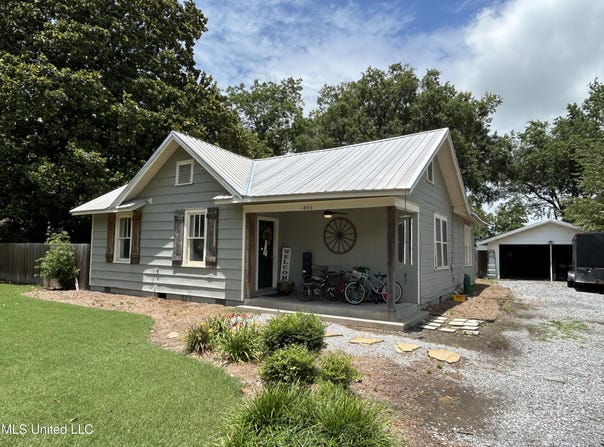 1006 Lamar Street, Cleveland, MS 38732