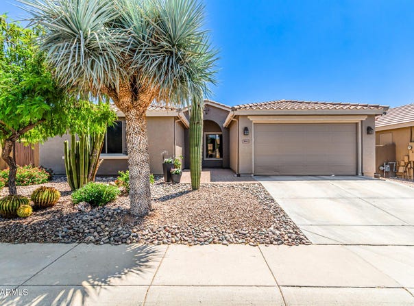 39913 N PRIDE Drive, Anthem, AZ 85086