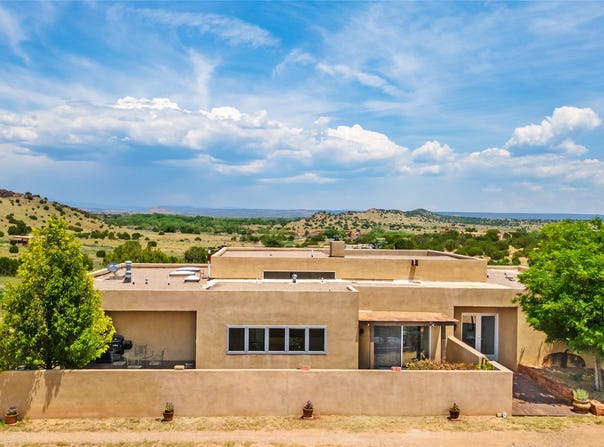 865a Camino Los Abuelos, Galisteo, NM 87540