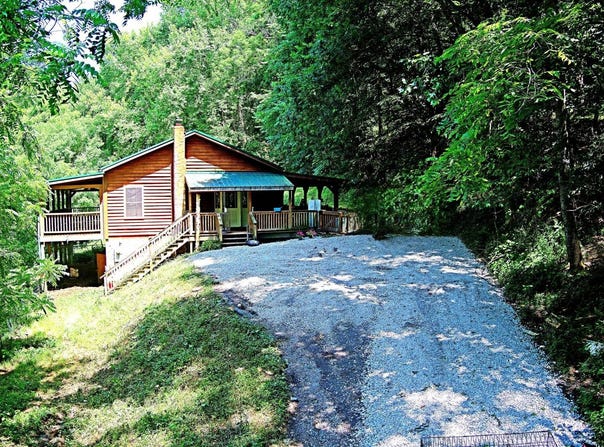 195 Ron Mark Ln, Gainesboro, TN 38562