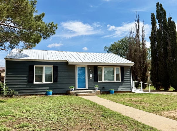 814 W 11th Street, Post, TX 79356